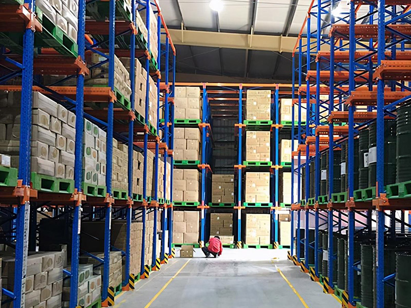 塑料托盤（pán）應用於電器倉庫