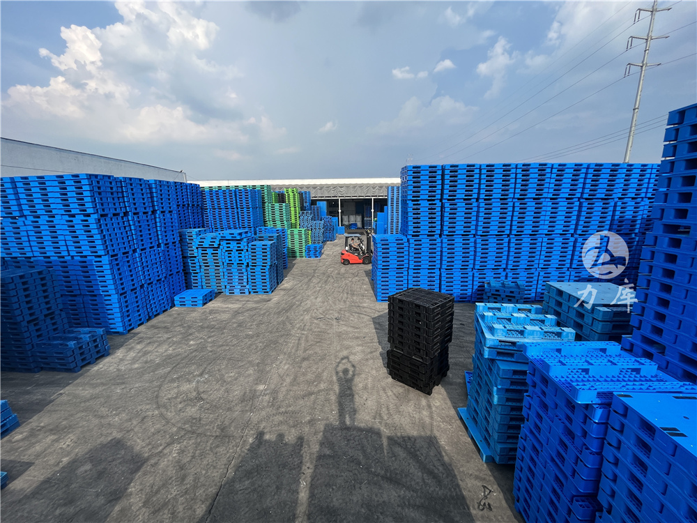 2026年冷鏈全程運輸塑料托盤廠家選型指南：從場景適配到長期價值（zhí）的5大評估維